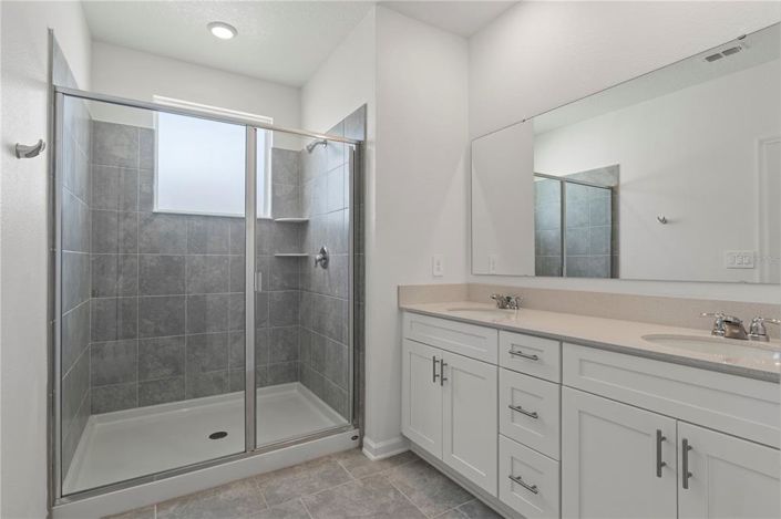 Image No.19-3 Bed Townhouse for sale