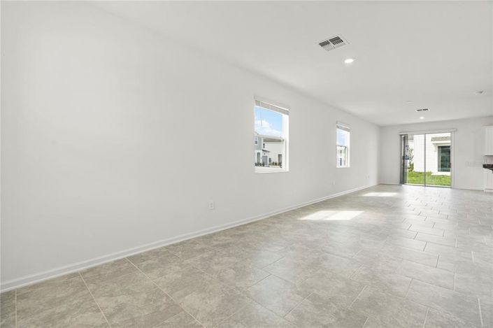 Image No.6-3 Bed Townhouse for sale