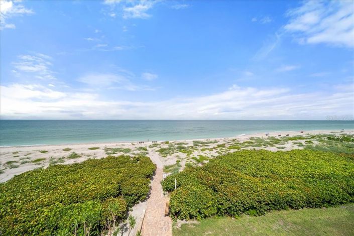 Image No.11-2 Bed Property for sale