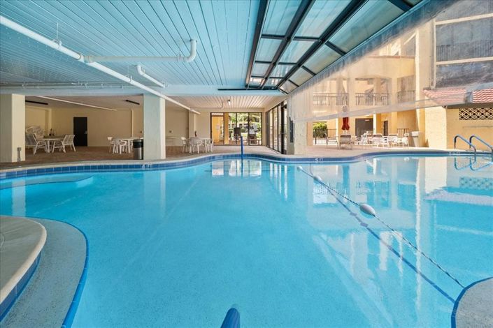 Image No.12-2 Bed Property for sale