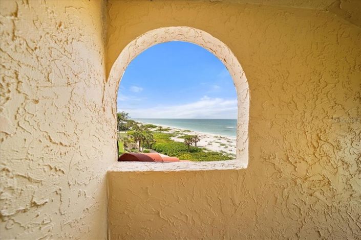 Image No.45-2 Bed Property for sale