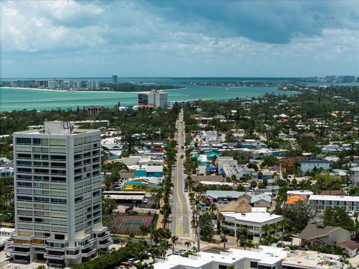 Image No.7-2 Bed Property for sale