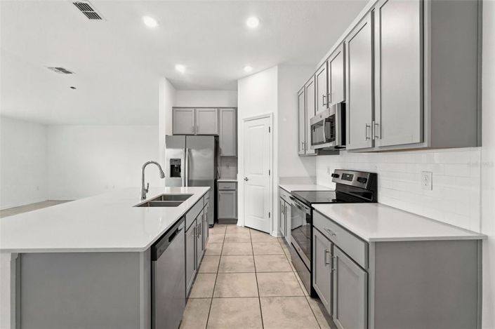 Image No.2-Propriété de 3 chambres à vendre à Kissimmee