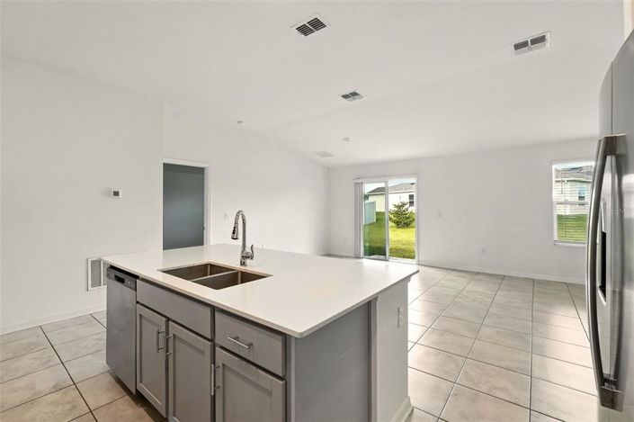 Image No.8-Propriété de 3 chambres à vendre à Kissimmee