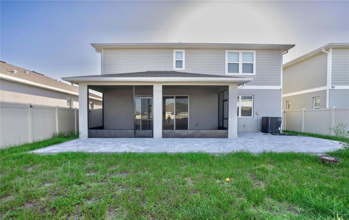 Image No.2-5 Bed Property for sale