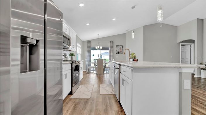 Image No.17-3 Bed Property for sale