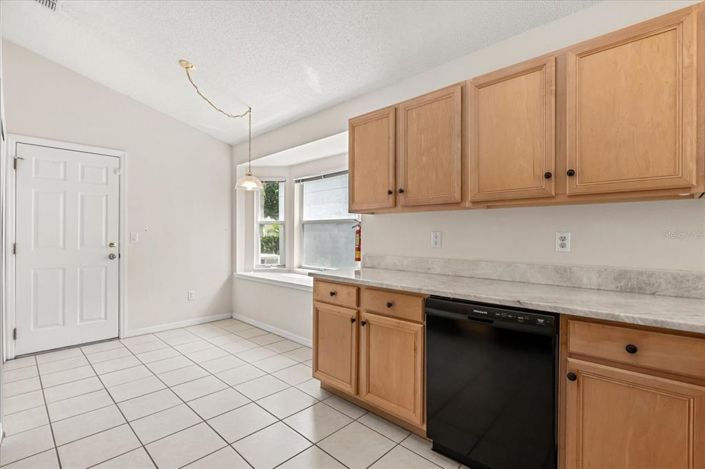 Image No.11-3 Bed Property for sale