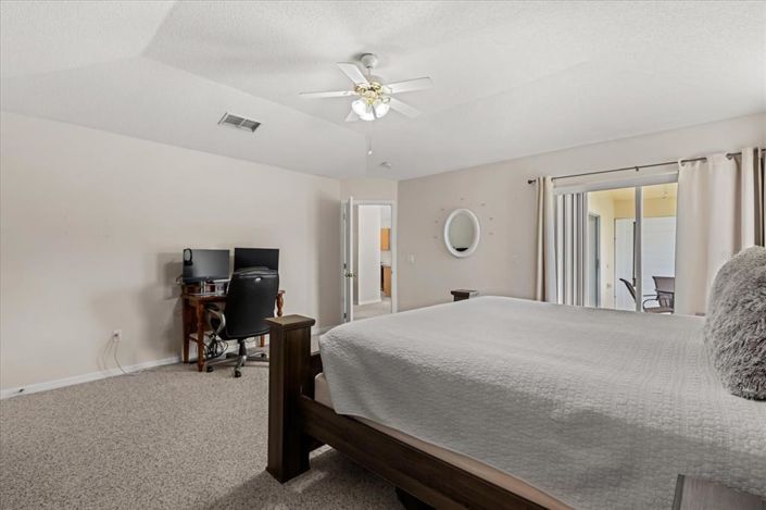 Image No.15-3 Bed Property for sale