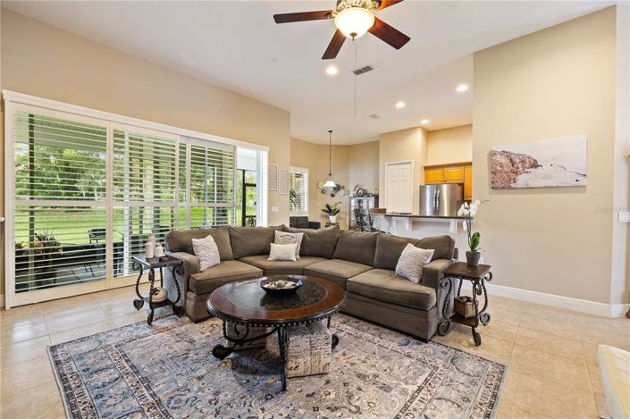 Image No.8-Propriété de 4 chambres à vendre à Kissimmee