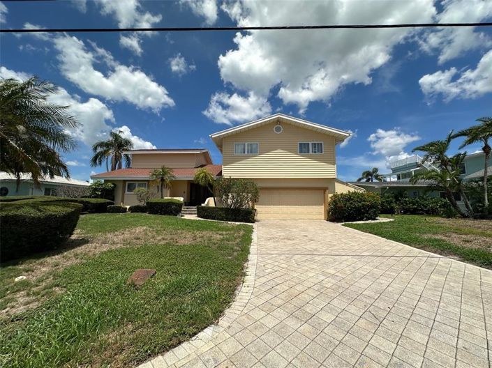 Image No.14-5 Bed Property for sale