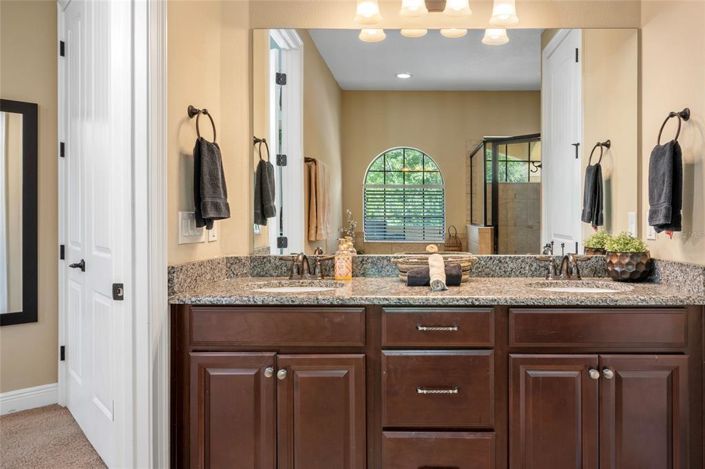 Image No.38-Propriété de 5 chambres à vendre à Reunion