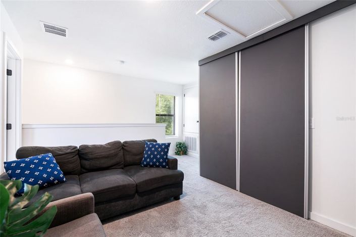 Image No.12-3 Bed Townhouse for sale