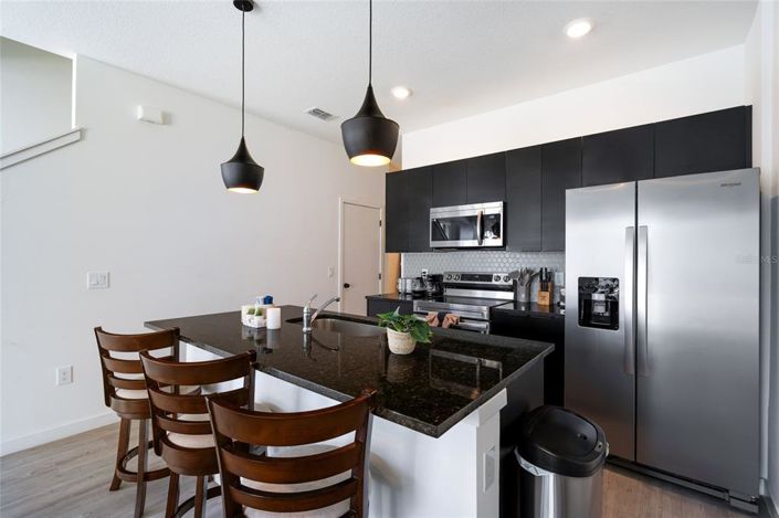 Image No.5-3 Bed Townhouse for sale