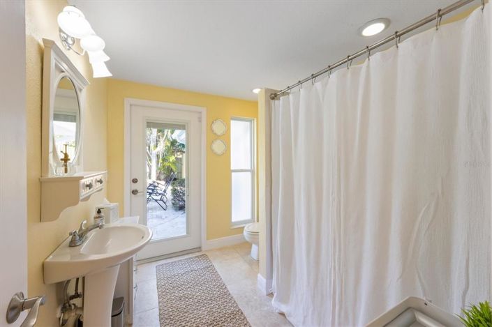 Image No.17-Propriété de 2 chambres à vendre à Holmes Beach