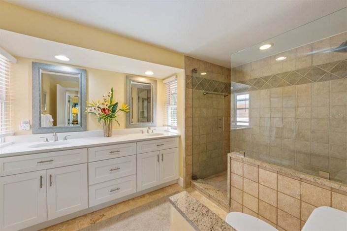 Image No.31-Propriété de 2 chambres à vendre à Holmes Beach