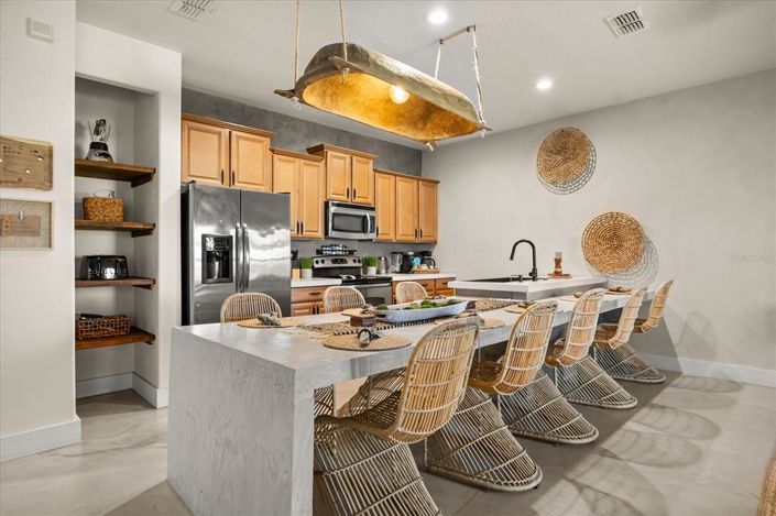 Image No.15-4 Bed Townhouse for sale