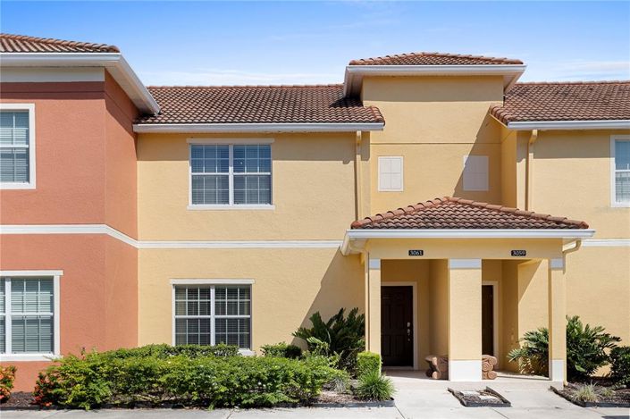 Image No.2-4 Bed Townhouse for sale