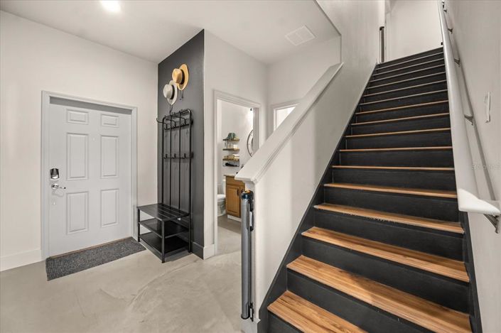 Image No.25-4 Bed Townhouse for sale