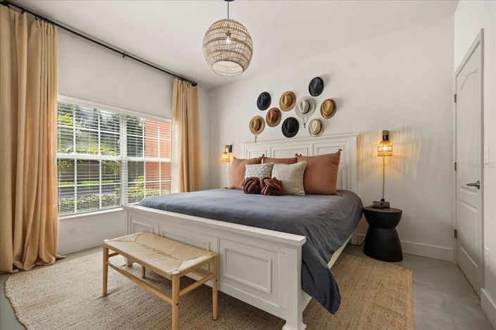 Image No.27-4 Bed Townhouse for sale