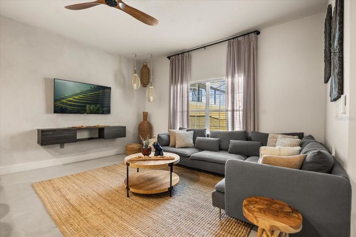 Image No.7-4 Bed Townhouse for sale