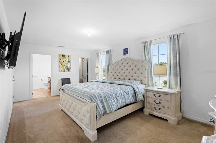 Image No.12-4 Bed Property for sale