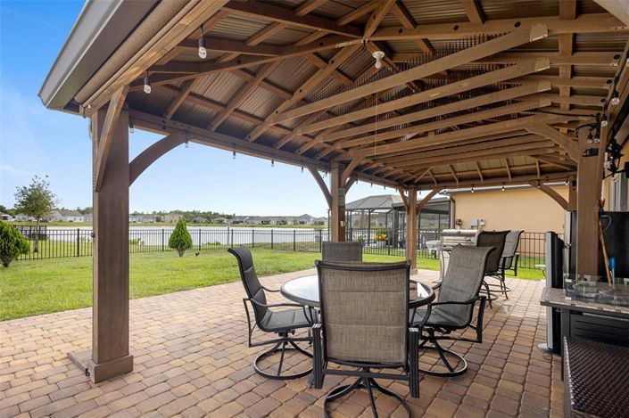 Image No.27-4 Bed Property for sale