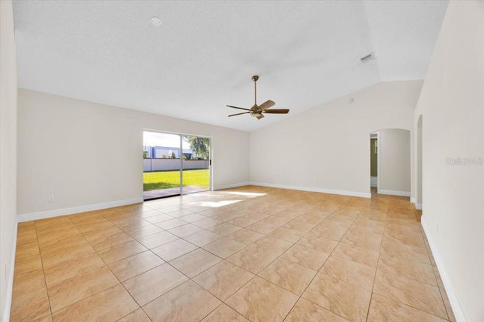 Image No.10-Propriété de 3 chambres à vendre à Kissimmee