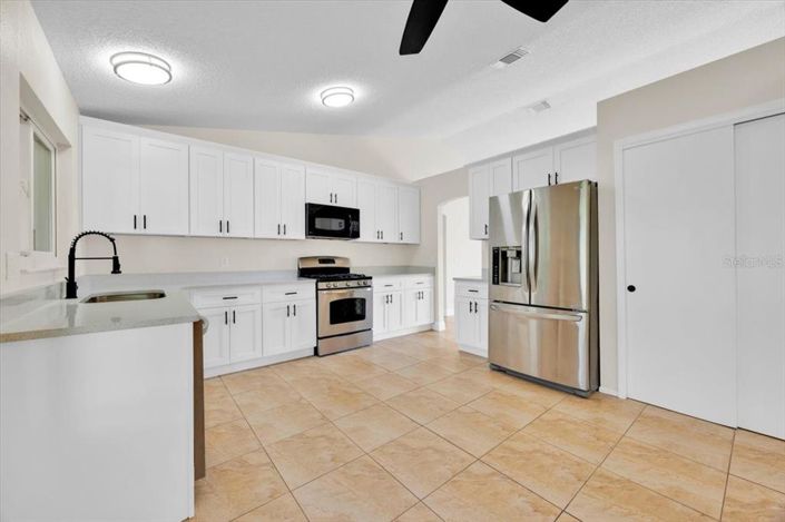 Image No.6-Propriété de 3 chambres à vendre à Kissimmee