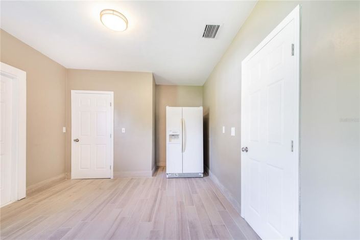 Image No.23-4 Bed Property for sale