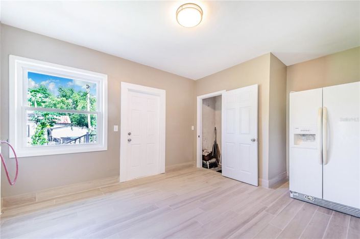 Image No.24-4 Bed Property for sale