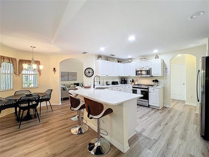 Image No.16-4 Bed Property for sale