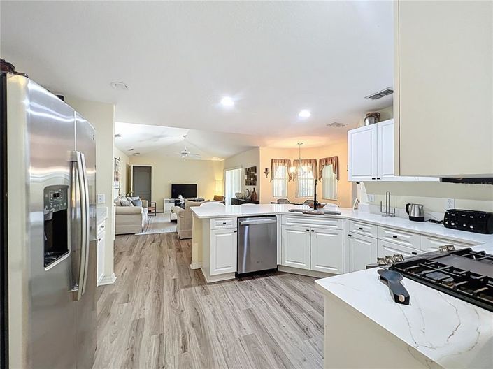 Image No.18-4 Bed Property for sale