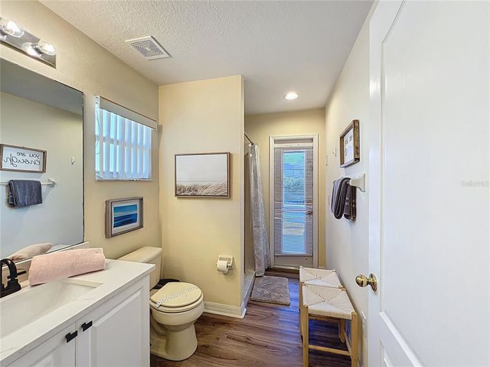 Image No.25-4 Bed Property for sale