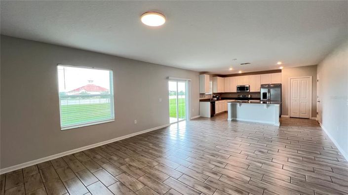 Image No.28-4 Bed Property for sale