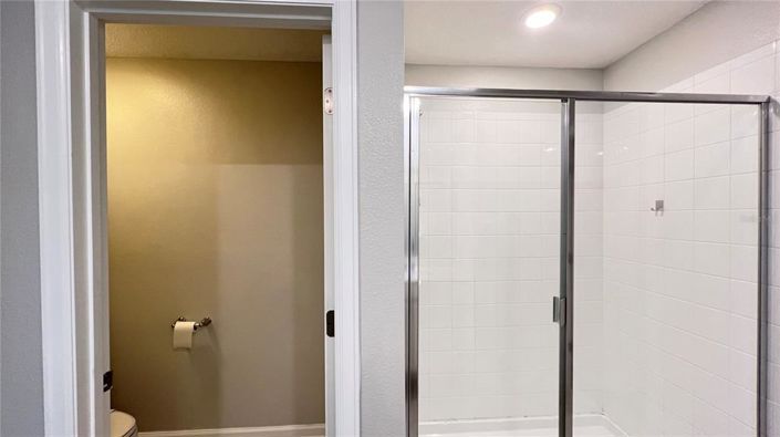 Image No.43-4 Bed Property for sale