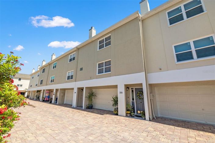 Image No.2-Maison de ville de 2 chambres à vendre à Floride