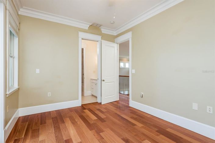 Image No.56-Propriété de 5 chambres à vendre à Floride