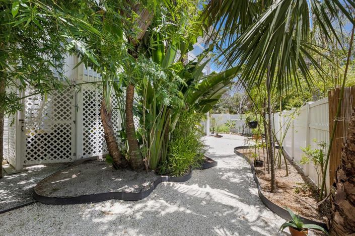 Image No.37-2 Bed Property for sale