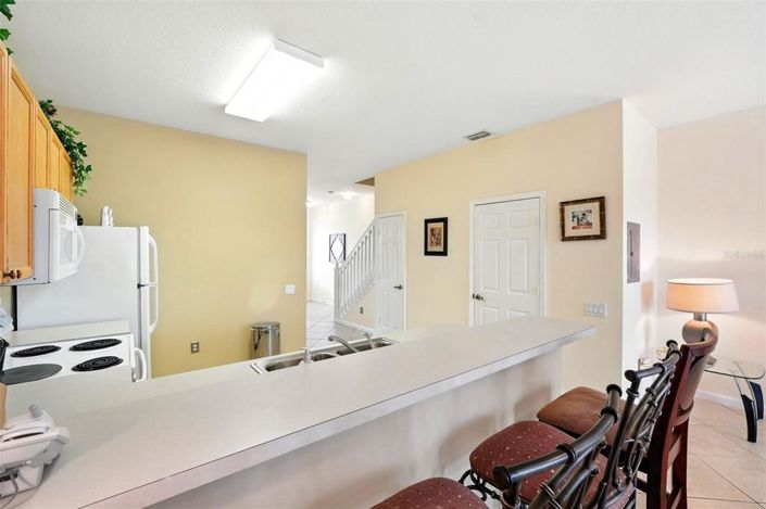 Image No.10-3 Bed Townhouse for sale