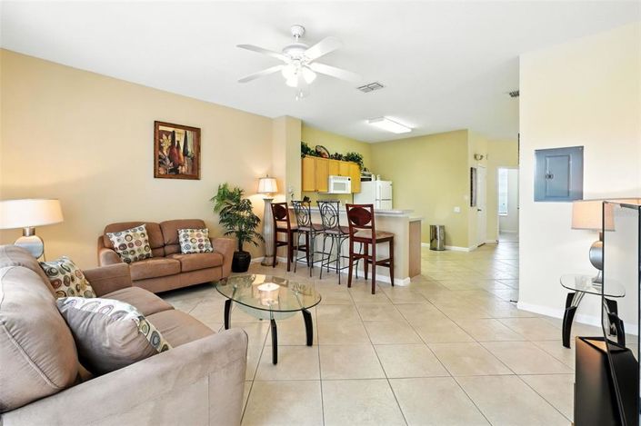 Image No.13-3 Bed Townhouse for sale