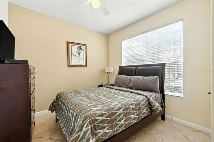 Image No.23-3 Bed Townhouse for sale