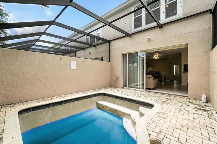 Image No.29-3 Bed Townhouse for sale