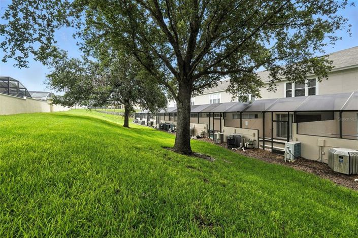 Image No.30-3 Bed Townhouse for sale