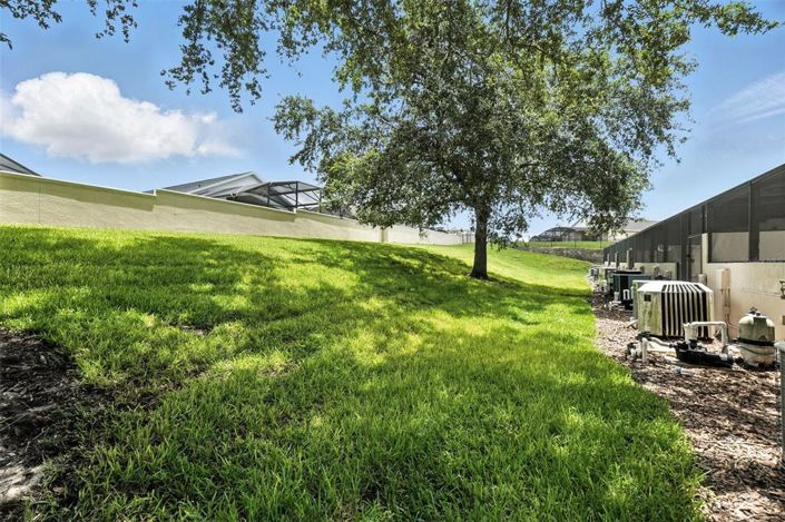 Image No.31-3 Bed Townhouse for sale