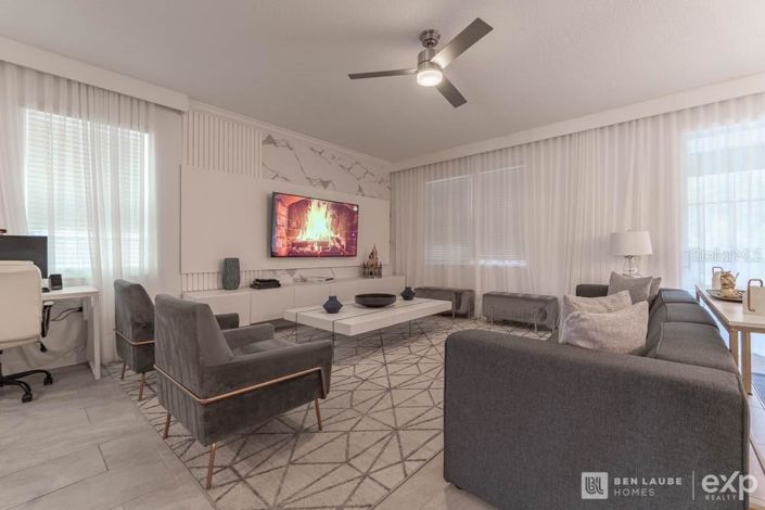 Image No.11-10 Bed Property for sale