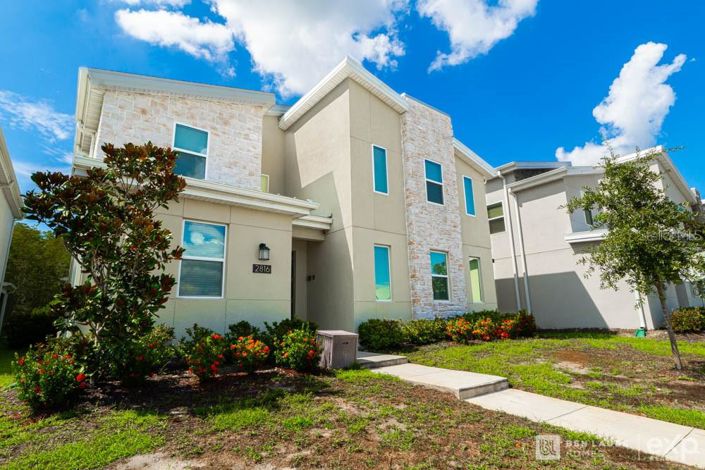 Image No.2-10 Bed Property for sale