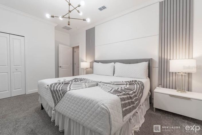 Image No.23-10 Bed Property for sale