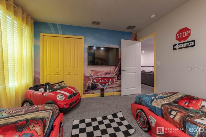 Image No.31-10 Bed Property for sale