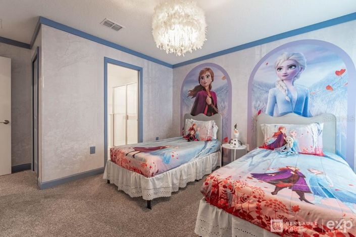 Image No.37-10 Bed Property for sale