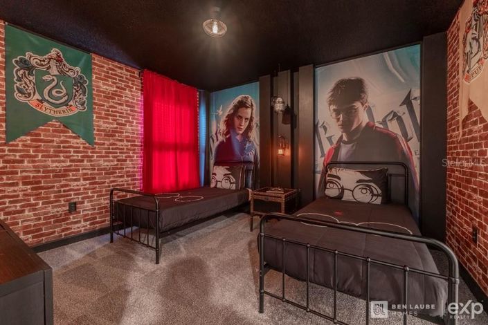 Image No.41-10 Bed Property for sale